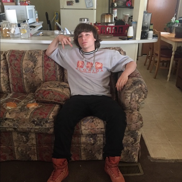 Meet your Posher, Miguel - Picture 1 of 1